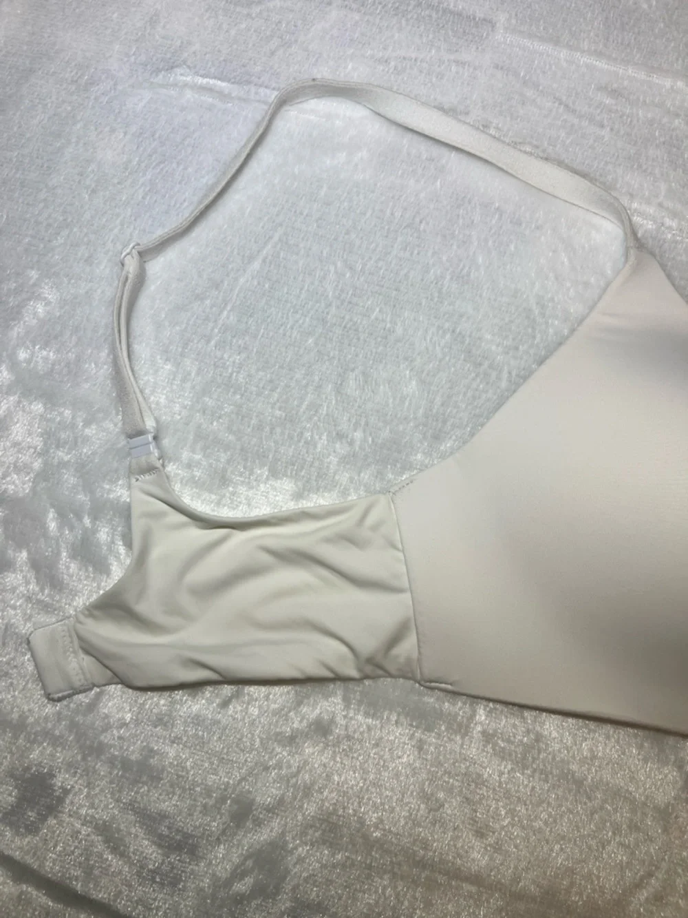 Victoria’s Secret bra T Shirt Lightly Lined No wire 32D - Picture 4 of 7